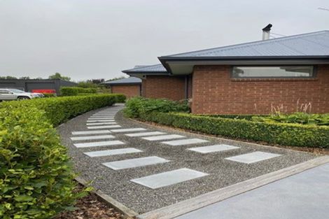 Photo of property in 205 High Street, Oxford, 7430