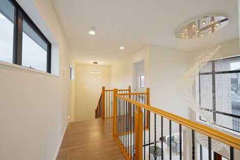 Photo of property in 108 San Valentino Drive, Henderson, Auckland, 0612