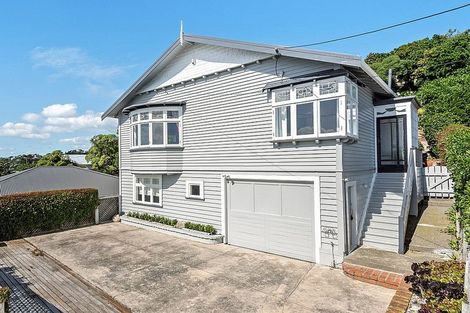 Photo of property in 33 Townsend Road, Miramar, Wellington, 6022