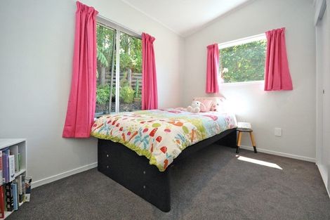 Photo of property in 1/8 Sapphire Place, Bayview, Auckland, 0629