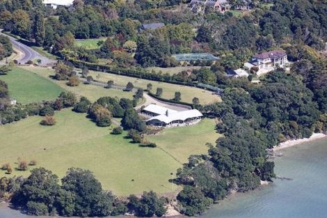 Photo of property in 389 Clifton Road, Whitford, Howick, 2571