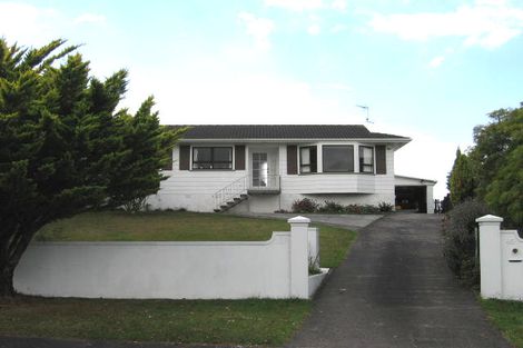 Photo of property in 45 Rosewarne Crescent, Glendene, Auckland, 0602