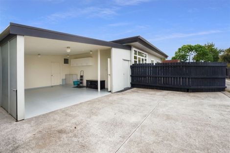 Photo of property in 10 Gillies Avenue, Claudelands, Hamilton, 3214