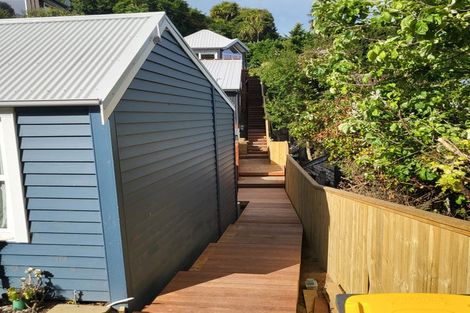 Photo of property in 8a Hawkhurst Road, Lyttelton, 8082