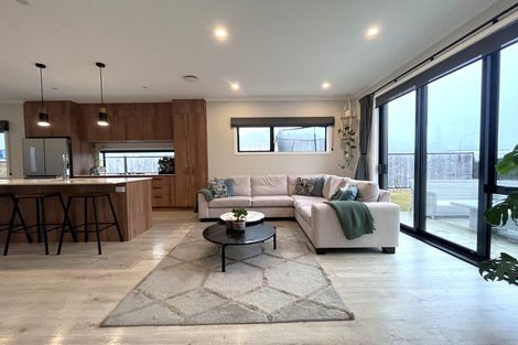 Photo of property in 8 Balmerino Lane, Wallaceville, Upper Hutt, 5018