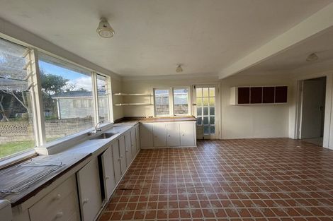 Photo of property in 13 Cresta Avenue, Beach Haven, Auckland, 0626