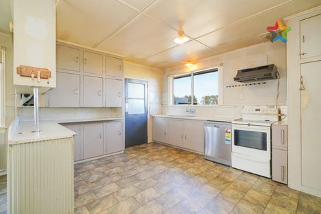 Photo of property in 37 Papatotara Road, Tuatapere, 9620