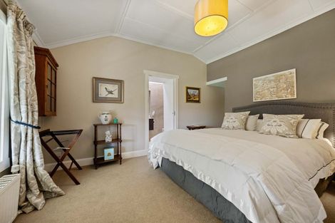 Photo of property in 94 Middleton Road, Upper Riccarton, Christchurch, 8041