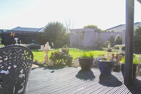 Photo of property in 55 Lowry Avenue, Redwood, Christchurch, 8051