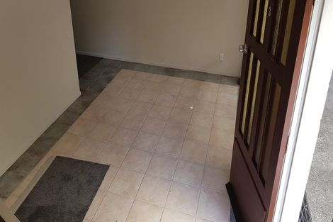 Photo of property in 27 Harris Road, Mount Wellington, Auckland, 1051