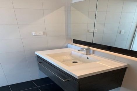 Photo of property in 315/19 Rawene Road, Birkenhead, Auckland, 0626