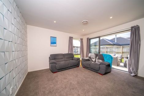 Photo of property in 32 Navy Loop, Rolleston, 7614