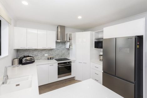 Photo of property in 2/17 Cunningham Place, Halswell, Christchurch, 8025