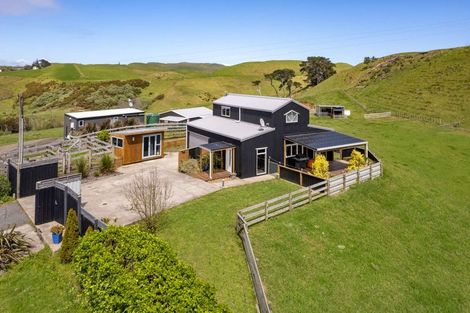 Photo of property in 48 Binns Road, Karioitahi, Waiuku, 2683