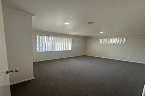 Photo of property in 2 Reef Place, Mangere, Auckland, 2022