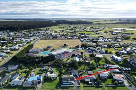 Photo of property in 31 Nash Parade, Foxton Beach, Foxton, 4815