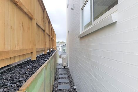 Photo of property in 64 Manutewhau Road, Massey, Auckland, 0614