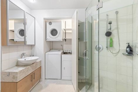 Photo of property in 1110/11 Tamariki Avenue, Kelston, Auckland, 0602