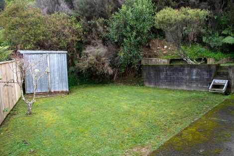 Photo of property in 29 Shackleton Grove, Stokes Valley, Lower Hutt, 5019
