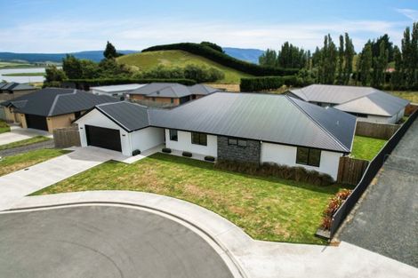 Photo of property in 17 Mallard Drive, Waihola, Milton, 9073