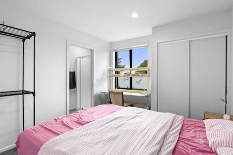 Photo of property in 2/30 Frederick Street, Waltham, Christchurch, 8011