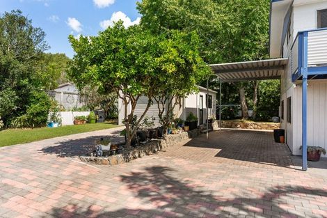 Photo of property in 101 Bruce Wallace Place, Whangamata, 3620