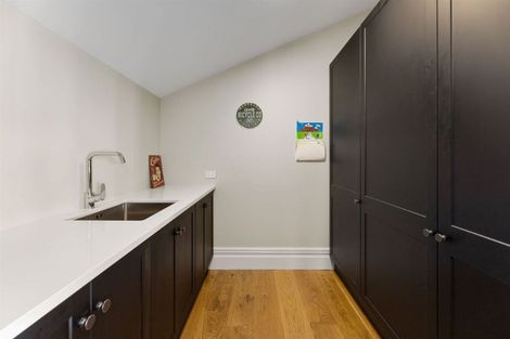 Photo of property in 156 Hackthorne Road, Cashmere, Christchurch, 8022