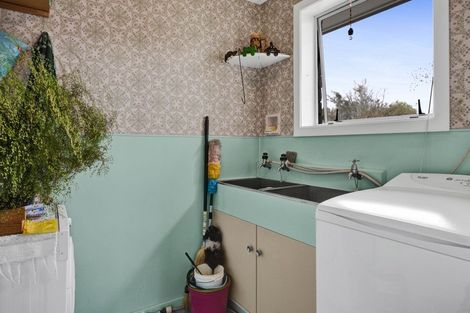 Photo of property in 16 Karaka Street, Inglewood, 4330