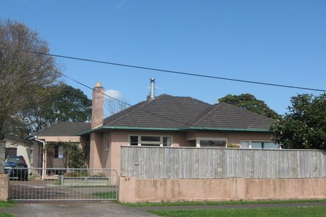 Photo of property in 57 Brois Street, Frankleigh Park, New Plymouth, 4310