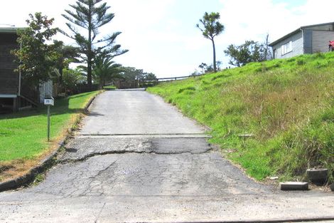 Photo of property in 75 Rangeview Road, Sunnyvale, Auckland, 0612