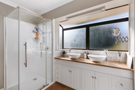 Photo of property in 1 Ruamoana Place, Omokoroa, 3114