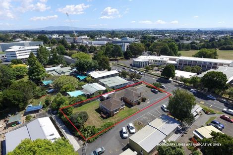 Photo of property in 196 Hillcrest Road, Hillcrest, Hamilton, 3216