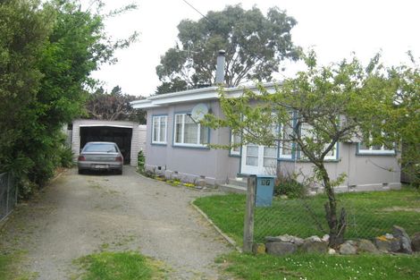 Photo of property in 17 Penfold Square, Leithfield, 7481