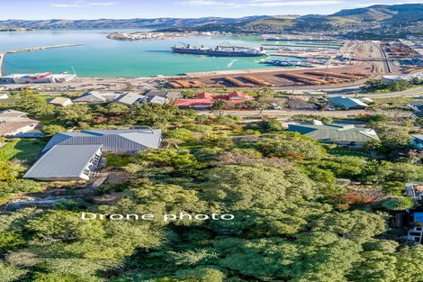 Photo of property in 8 Reserve Terrace, Lyttelton, 8082