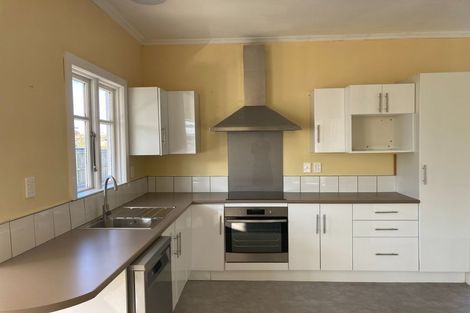 Photo of property in 10 Hargood Street, Woolston, Christchurch, 8062