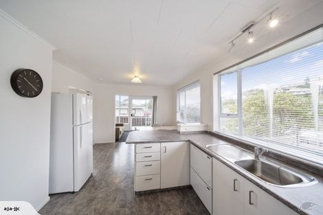 Photo of property in 33 Rosendale Avenue, Spotswood, New Plymouth, 4310