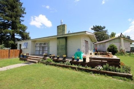 Photo of property in 6 Balfour Road, Te Karaka, 4022