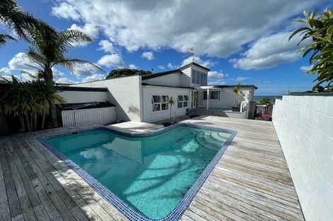 Photo of property in 1/3 Brown Street, Hauraki, Auckland, 0622