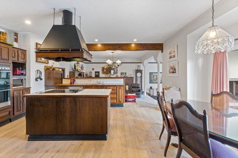 Photo of property in 43 St Annes Crescent, Wattle Downs, Auckland, 2103