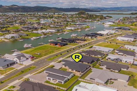 Photo of property in 16 Awatea Drive, Whitianga, 3510