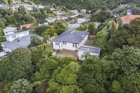 Photo of property in 31 Kiwi Crescent, Tawa, Wellington, 5028