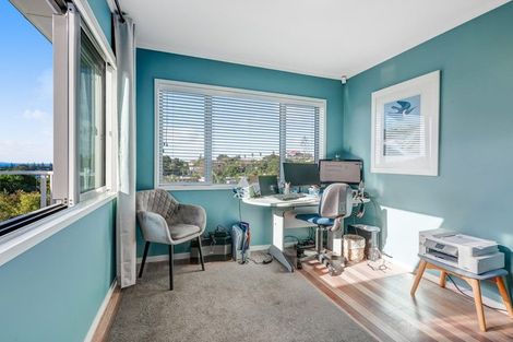 Photo of property in 25 Moffat Road, Red Beach, 0932
