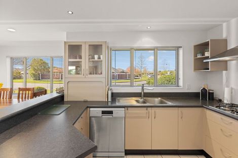 Photo of property in 67 Coolspring Way, Redwood, Christchurch, 8051