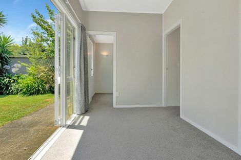 Photo of property in 9 Hursthouse Street, Vogeltown, New Plymouth, 4310