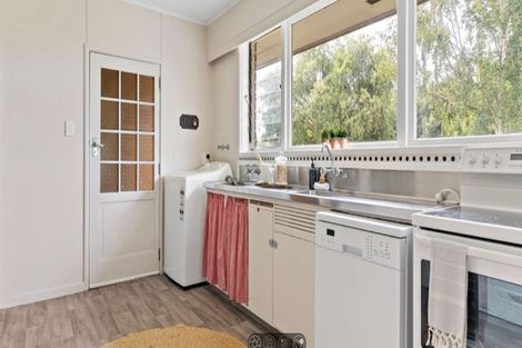 Photo of property in 32 Cambridge Terrace, Masterton, 5810