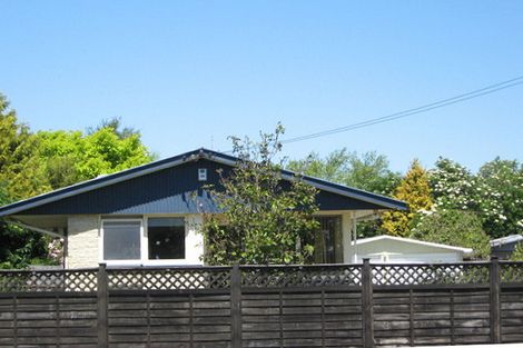 Photo of property in 76 Farquhars Road, Redwood, Christchurch, 8051
