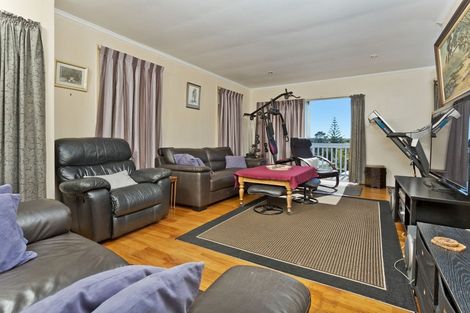 Photo of property in 23 Japonica Drive, Beach Haven, Auckland, 0626