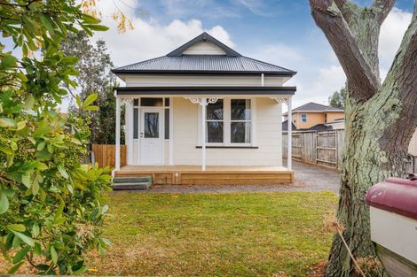 Photo of property in 305 Featherston Street, Palmerston North, 4410
