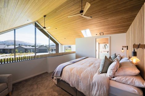 Photo of property in 672 Aubrey Road, Wanaka, 9305