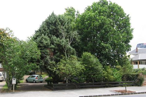 Photo of property in 39 Green Lane East, Remuera, Auckland, 1050